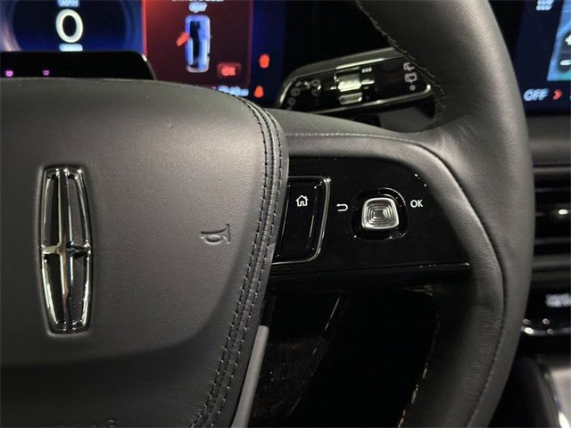 Used 2025 Lincoln Aviator AWD w/ Equipment Group 101A image 26