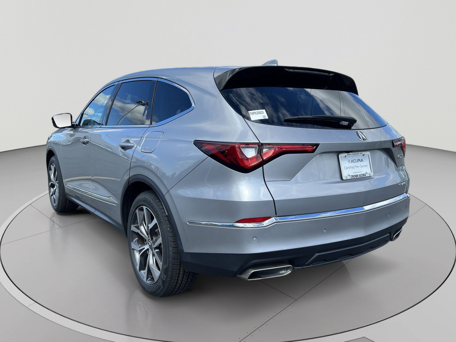 Certified 2024 Acura MDX w/ Technology Package AWD/4WD image 3