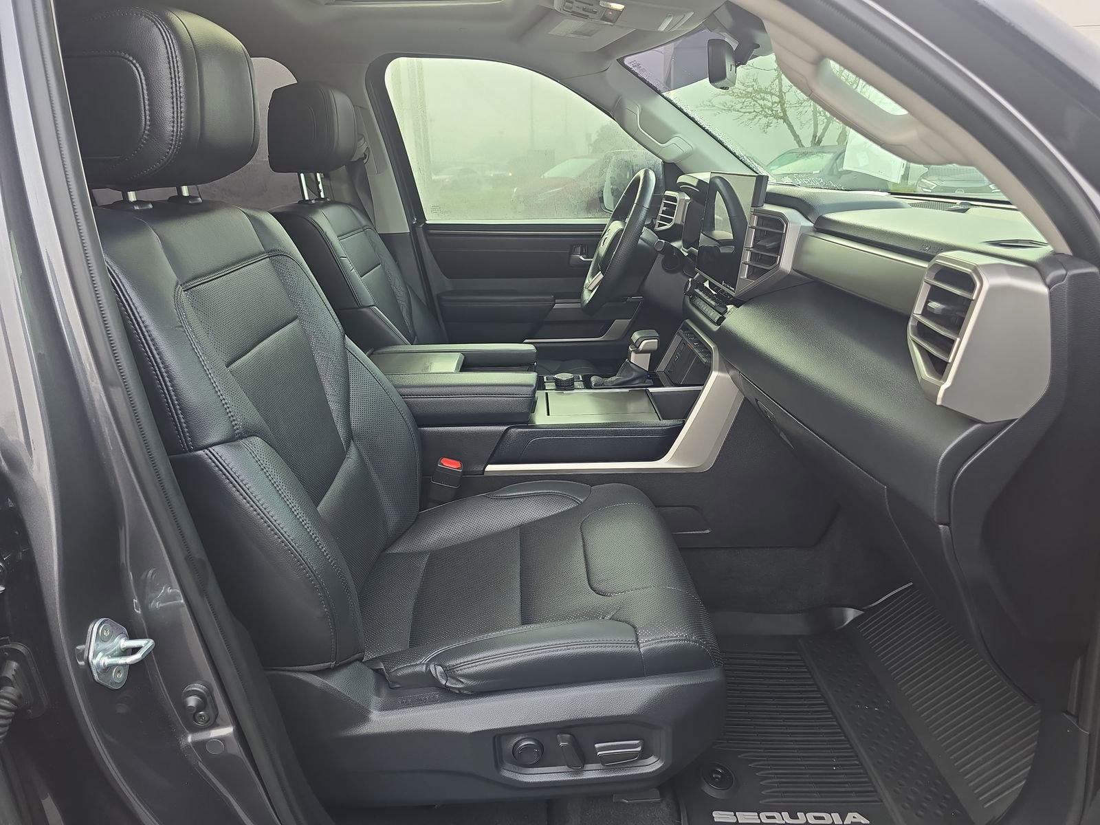 Used 2024 Toyota Sequoia SR5 image 31