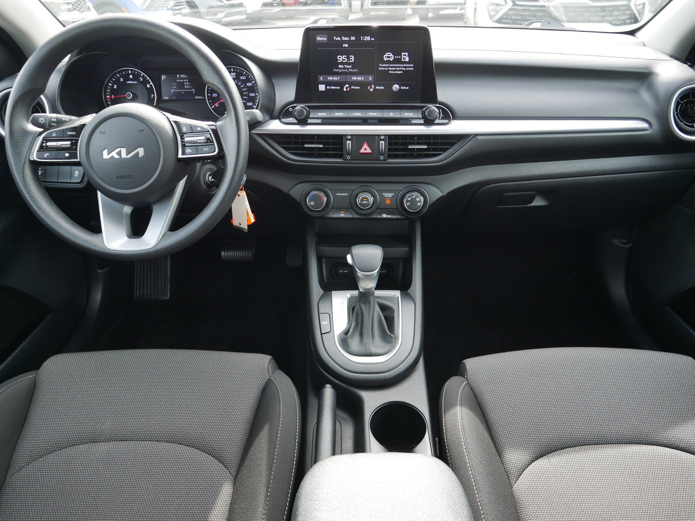 Certified 2022 Kia Forte LXS image 10
