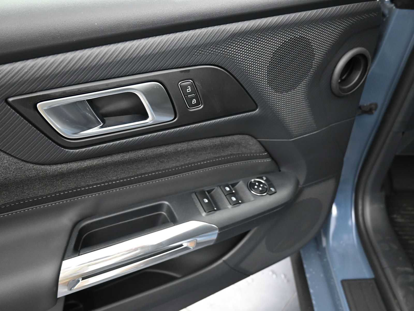 New 2026 Ford Mustang Convertible w/ Anti-Theft Package image 18