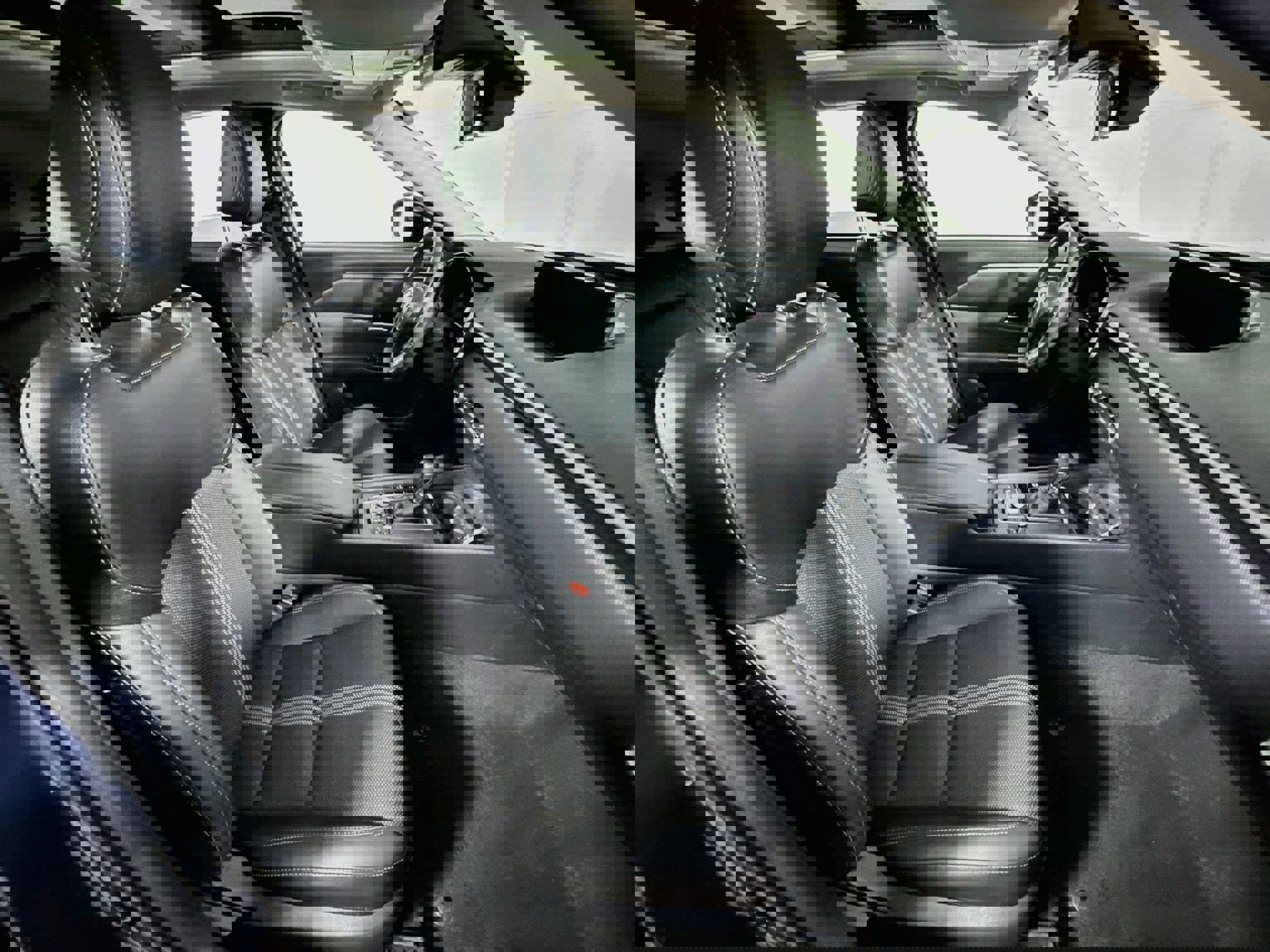 Used 2025 MAZDA CX-50 AWD 2.5 S w/ Premium Package image 29