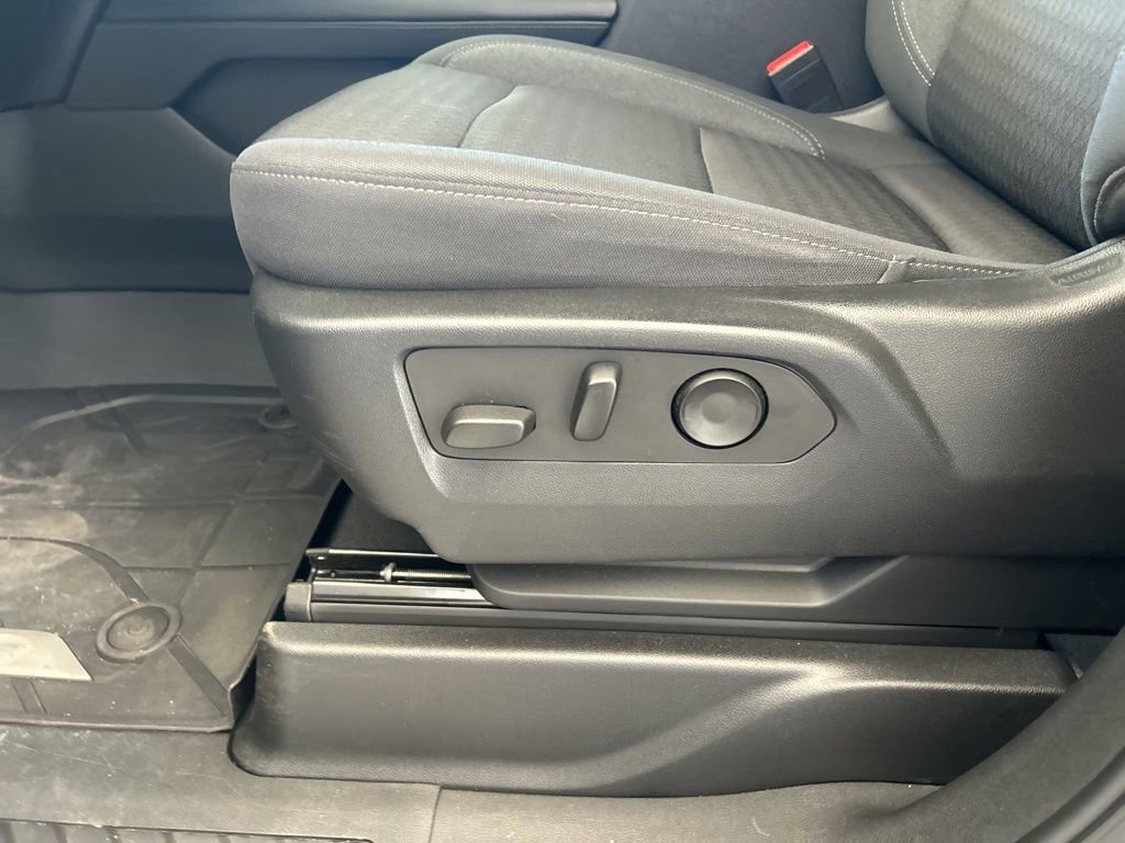 Used 2023 Chevrolet Suburban LS image 44