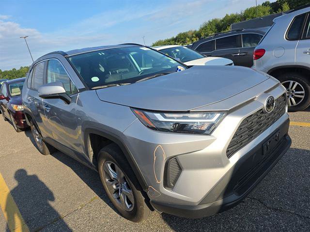 Used 2025 Toyota RAV4 XLE w/ Weather Package AWD/4WD image 10