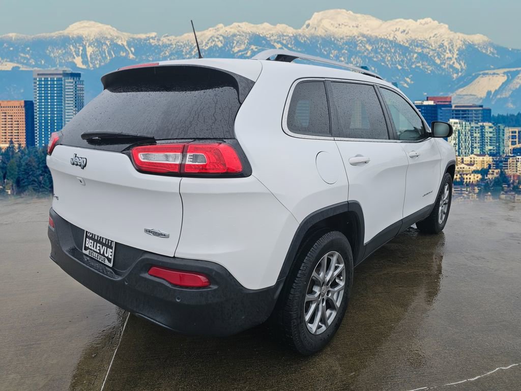 Used 2018 Jeep Cherokee Latitude Plus w/ Cold Weather Group image 8