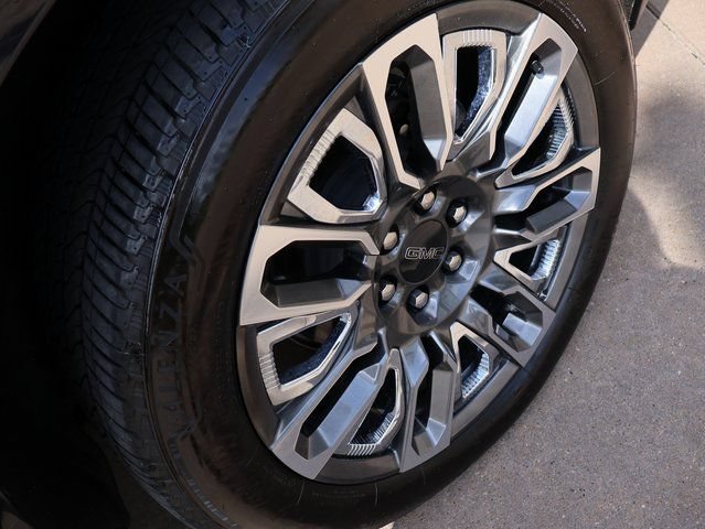 Used 2024 GMC Yukon Denali Ultimate AWD/4WD image 45