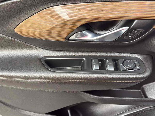 Used 2021 GMC Terrain SLE image 15