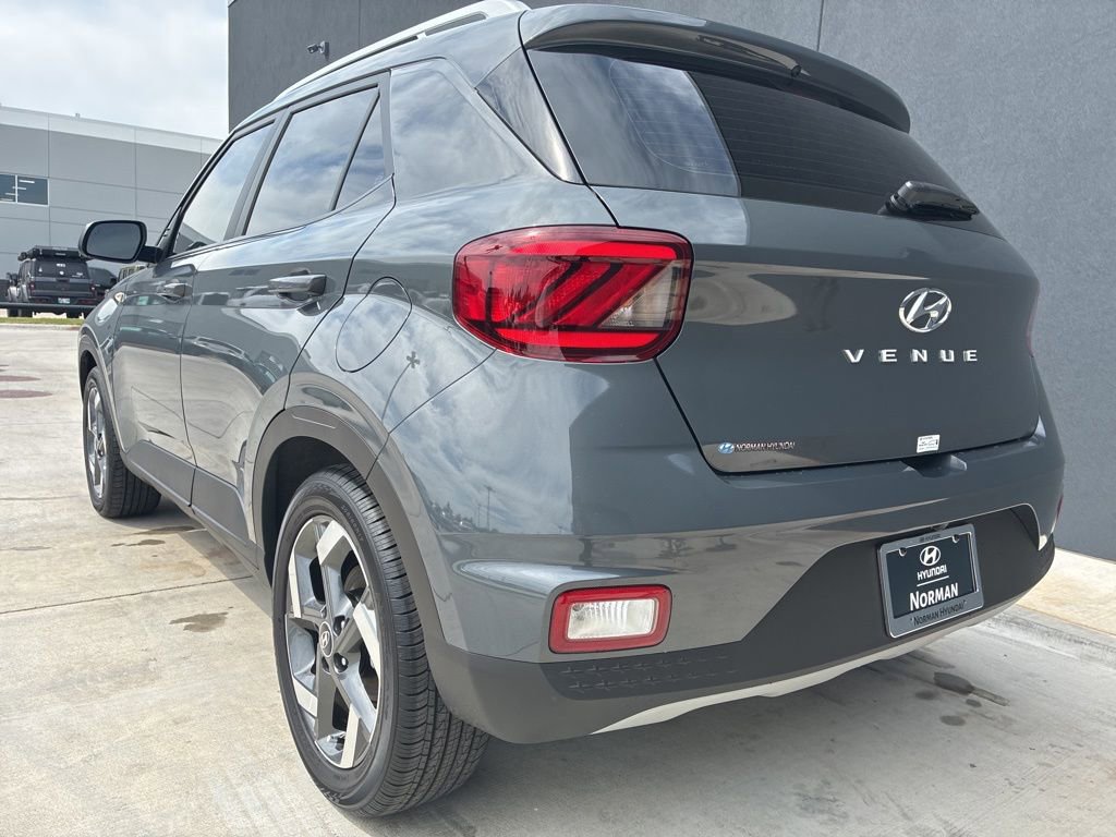 New 2026 Hyundai Venue SEL FWD image 6