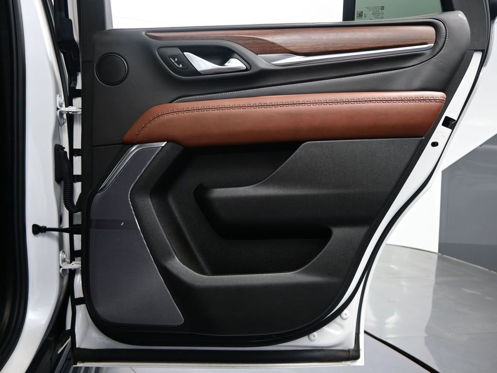 Used 2023 GMC Yukon Denali Ultimate image 45