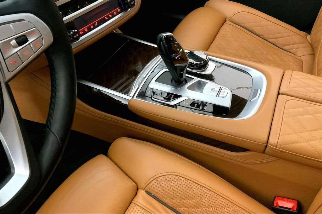 Used 2022 BMW 750i xDrive w/ Luxury Rear Seating Package AWD/4WD image 22