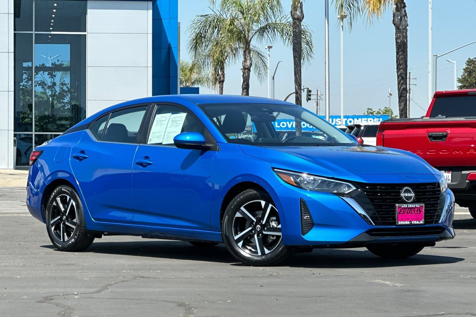 Used 2025 Nissan Sentra SV FWD image 2