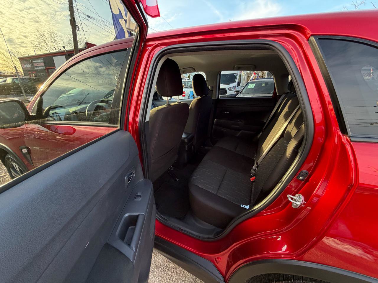 Used 2024 Mitsubishi Outlander Sport ES image 16