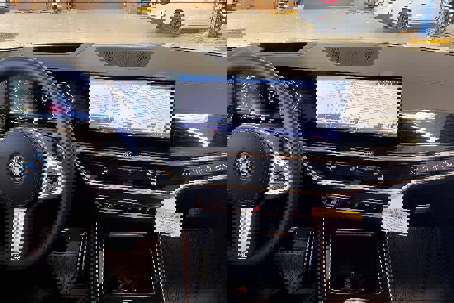 New 2026 BMW X5 xDrive50e w/ M Sport Package image 6