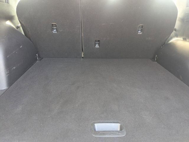 Used 2025 Kia Sportage LX image 28