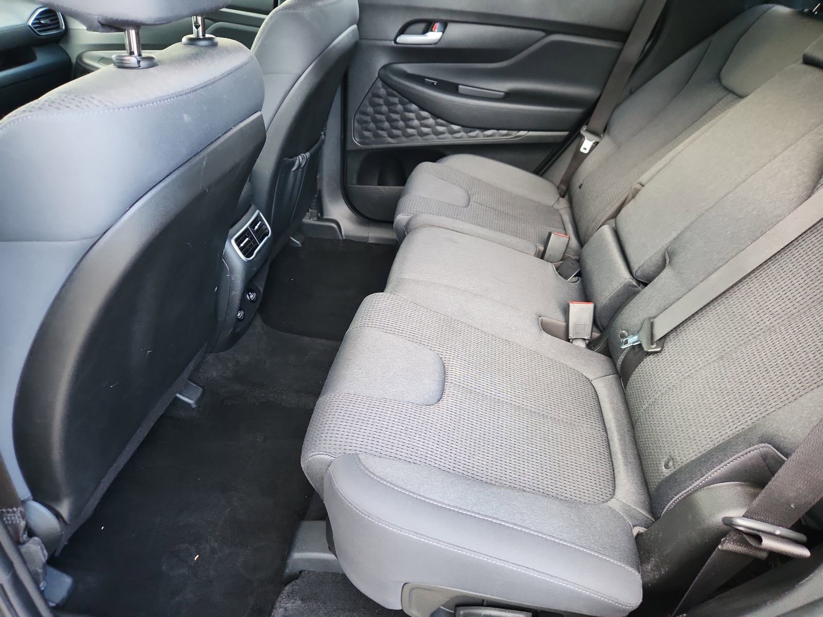 Used 2023 Hyundai Santa Fe SEL image 11