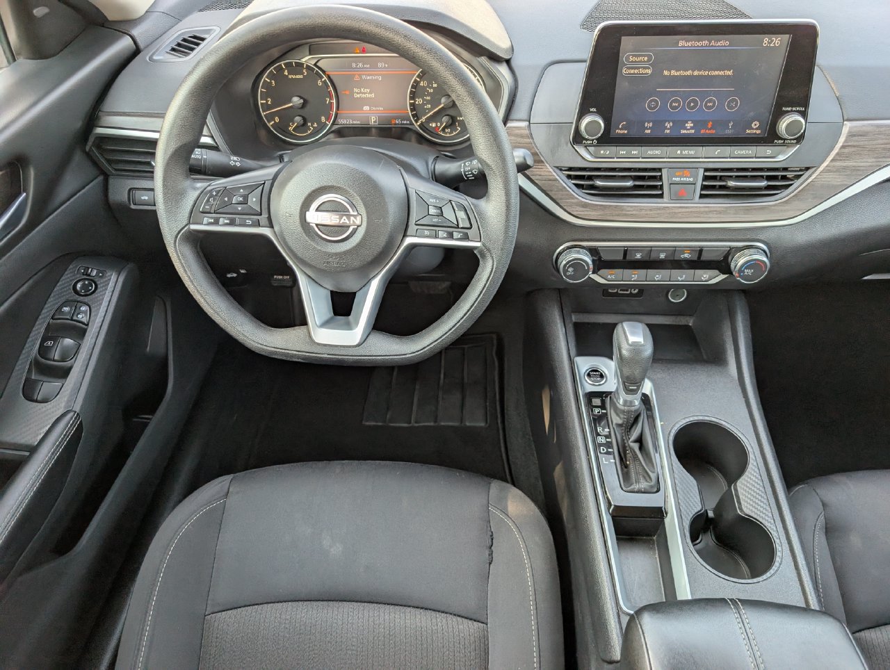 Used 2025 Nissan Altima 2.5 SV FWD image 9