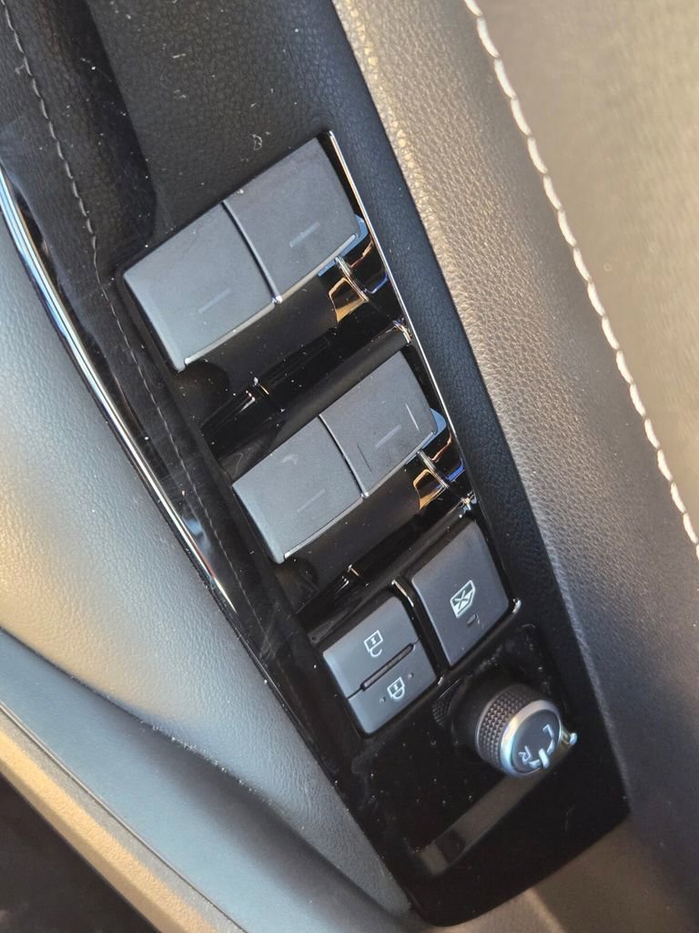Used 2020 Toyota Corolla SE FWD image 27