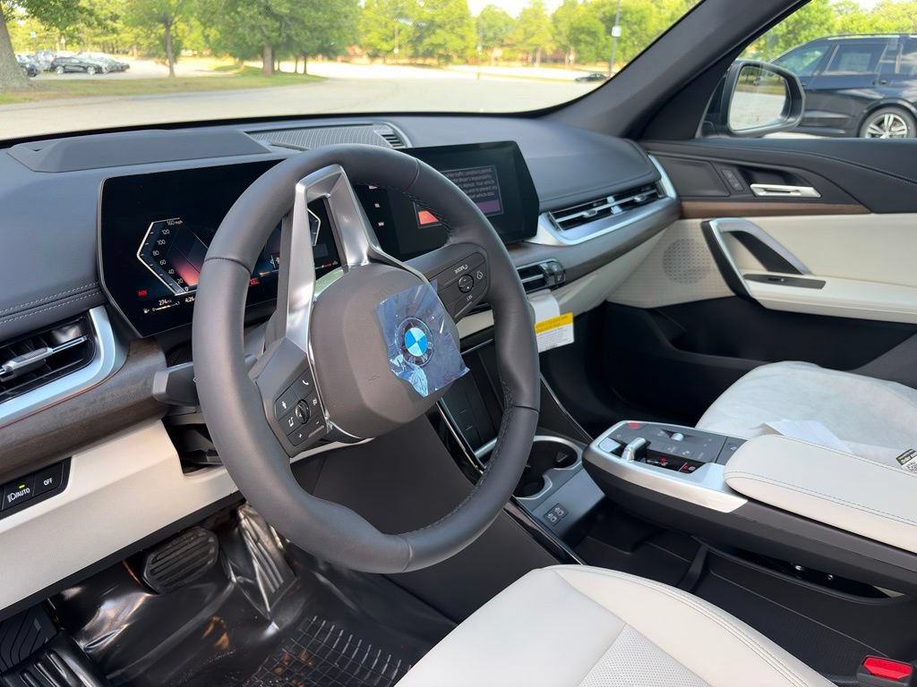 New 2026 BMW X1 xDrive28i w/ Technology Package AWD/4WD image 11