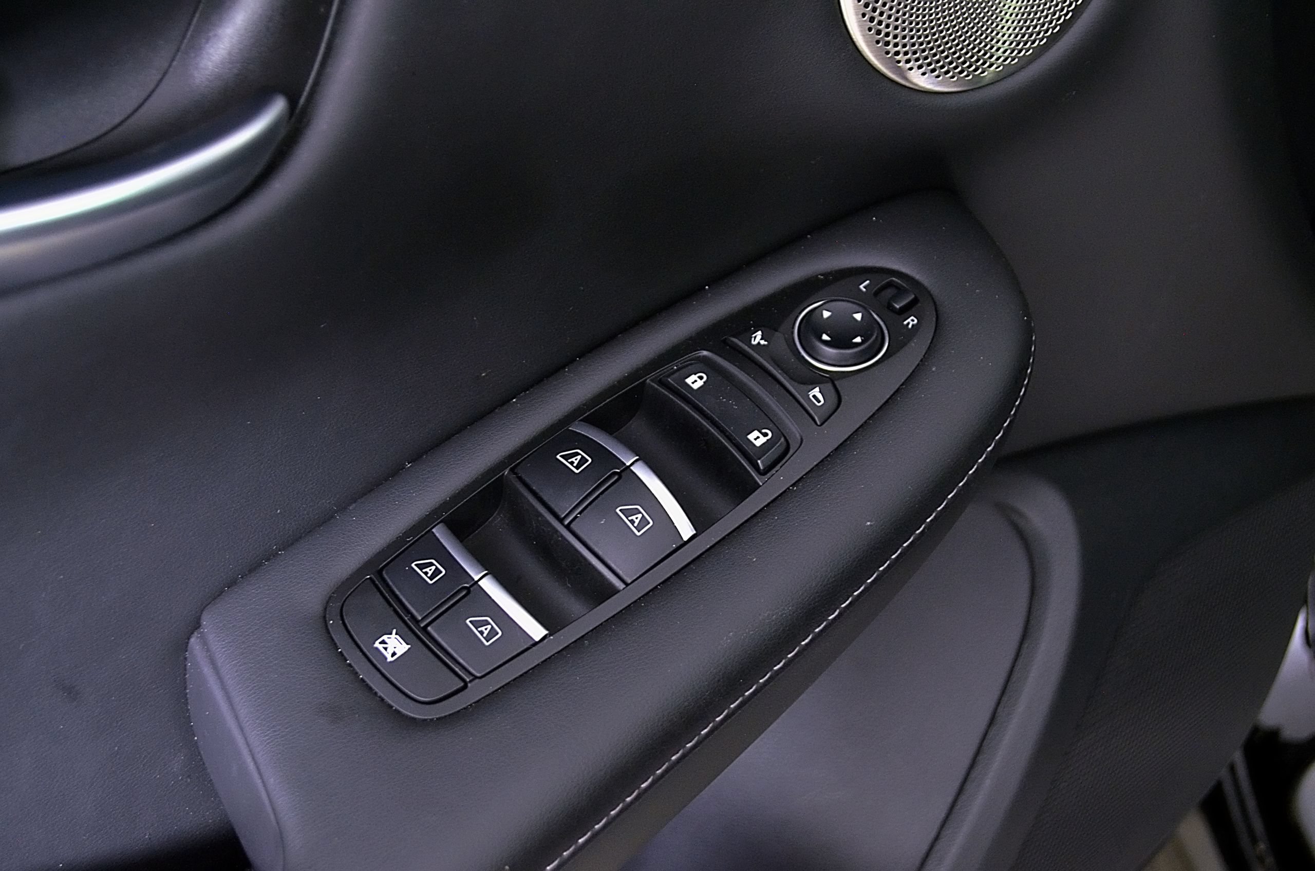 Used 2024 INFINITI QX50 Sport FWD image 17