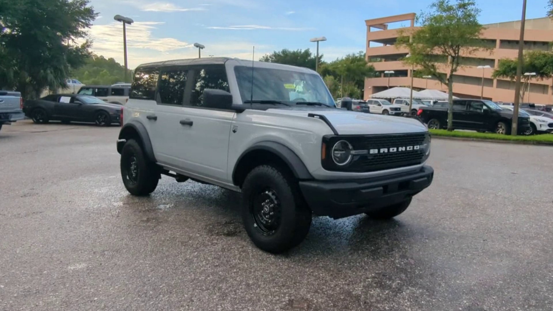 New 2026 Ford Bronco Big Bend AWD/4WD image 2