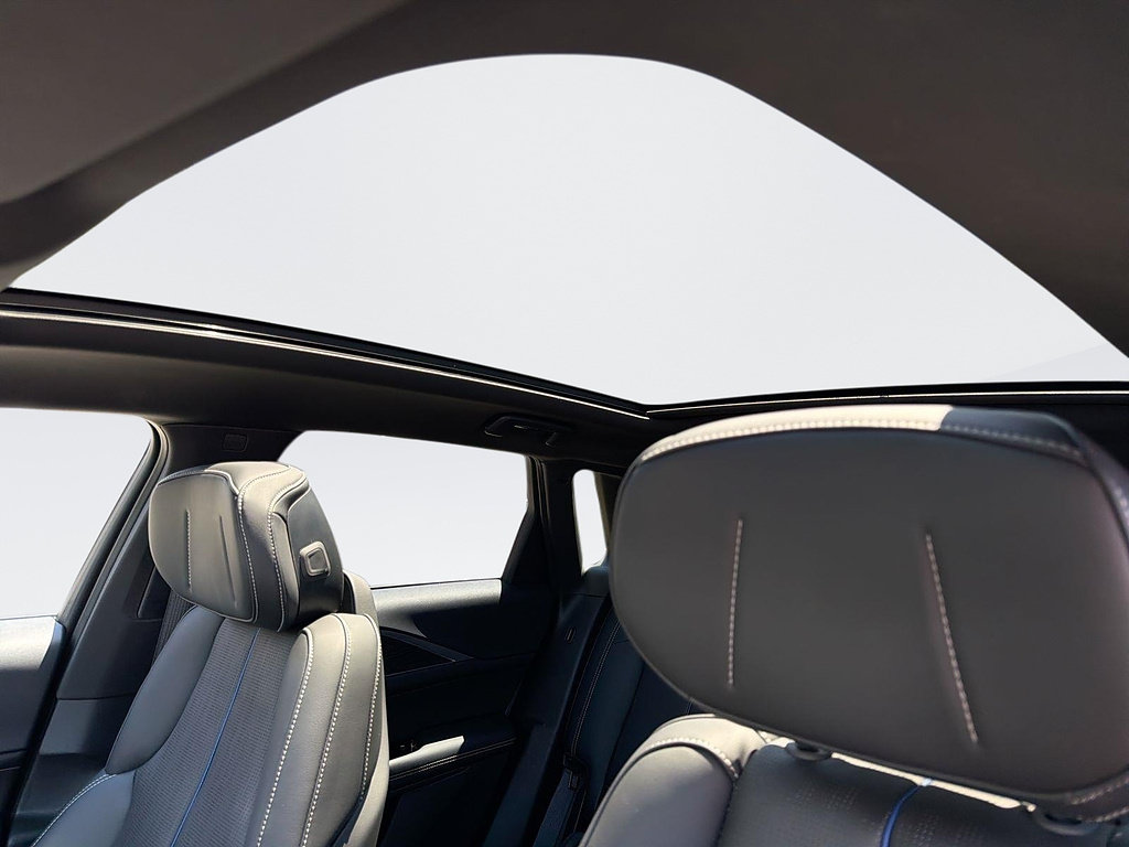 Certified 2024 Cadillac Lyriq Luxury RWD image 6