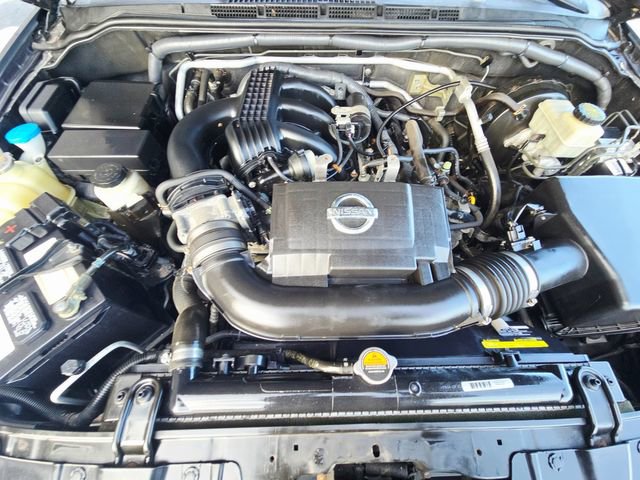 Used 2013 Nissan Xterra PRO-4X w/ Pro-4x Leather Pkg image 35