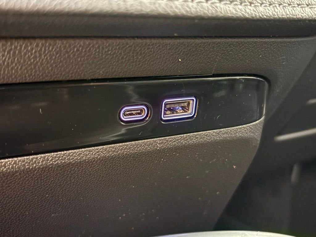 Used 2025 Buick Enclave Preferred FWD image 29