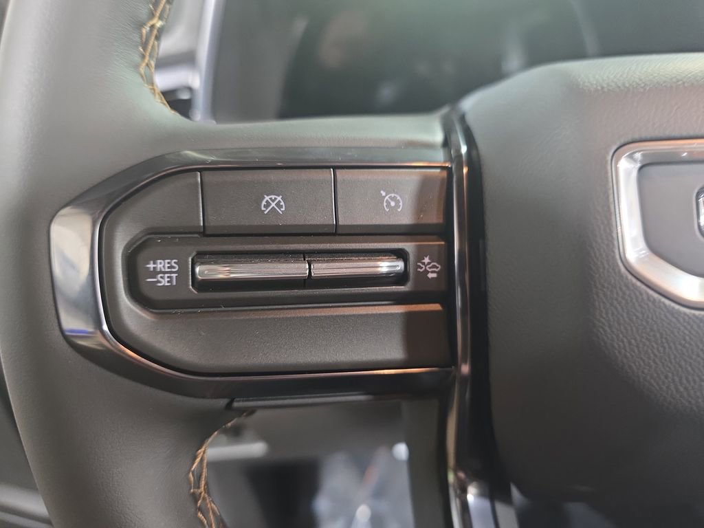 New 2026 GMC Canyon AT4 AWD/4WD image 16