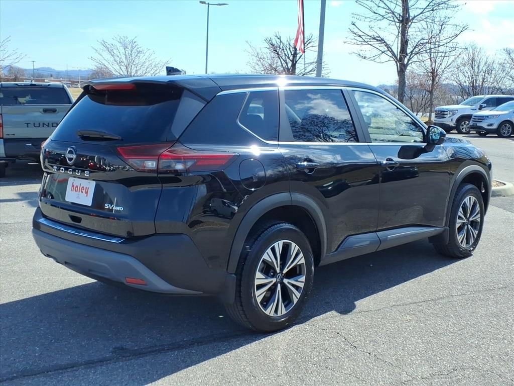 Used 2023 Nissan Rogue SV AWD/4WD image 4