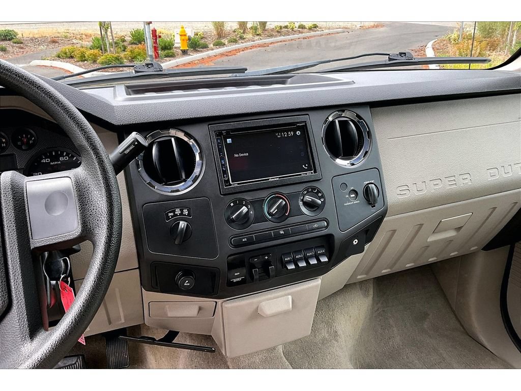 Used 2008 Ford F350 Lariat AWD/4WD image 6