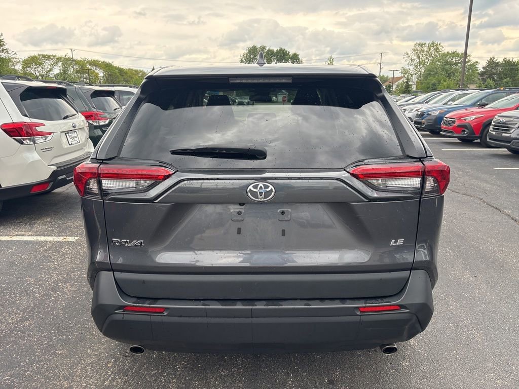 Used 2023 Toyota RAV4 LE FWD image 4