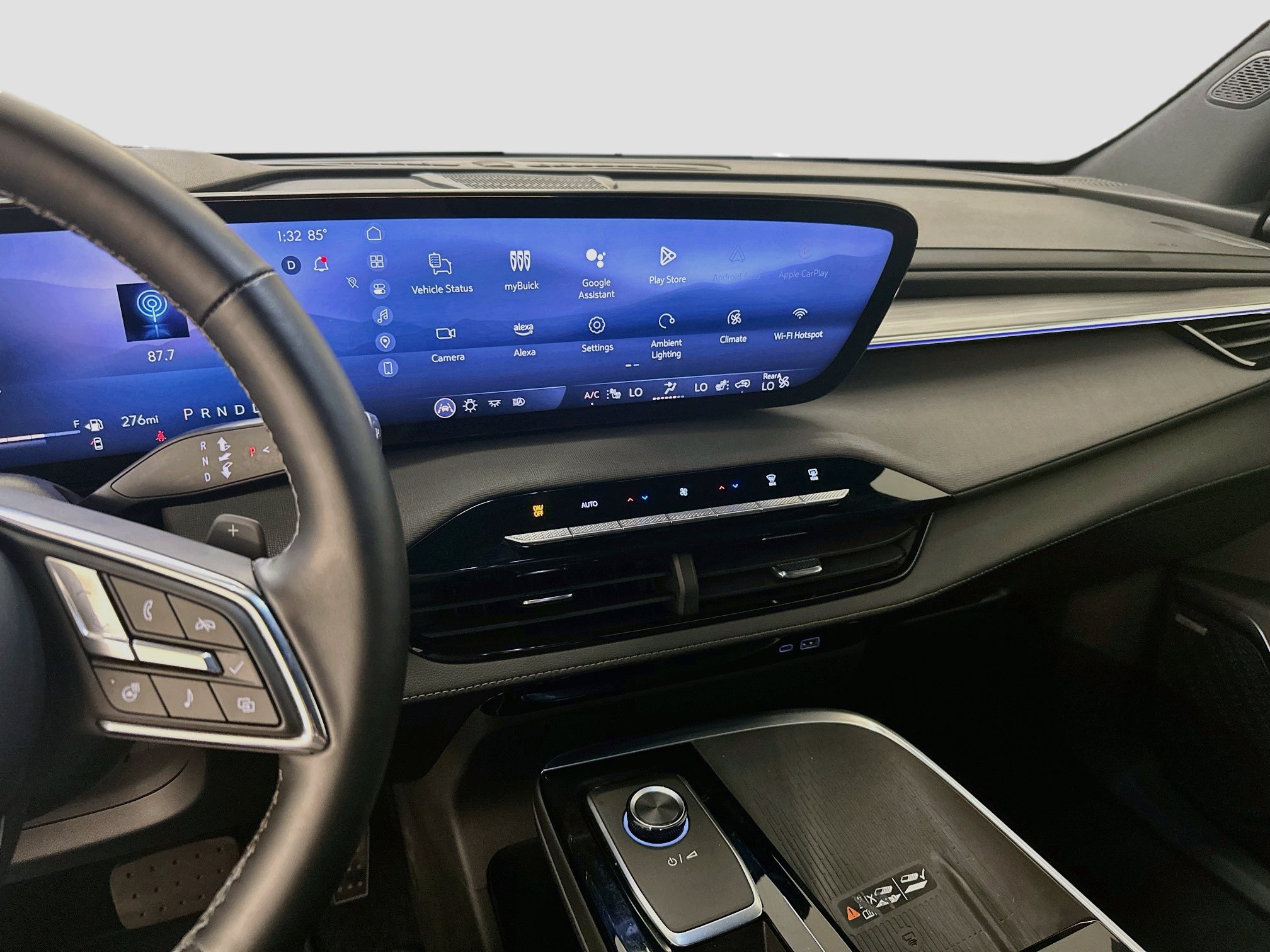 Used 2025 Buick Enclave Preferred AWD/4WD image 26