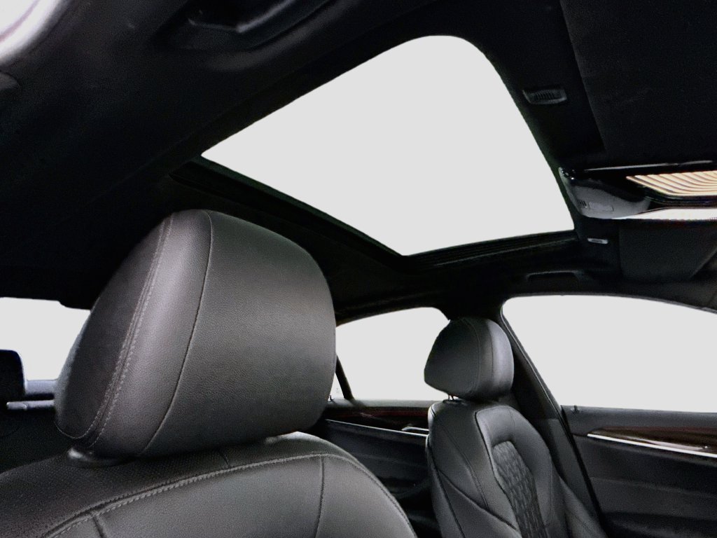 Used 2021 BMW 530i w/ Convenience Package RWD image 18