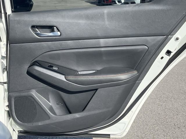 Used 2023 Nissan Altima 2.5 SR w/ SR Premium Package image 22