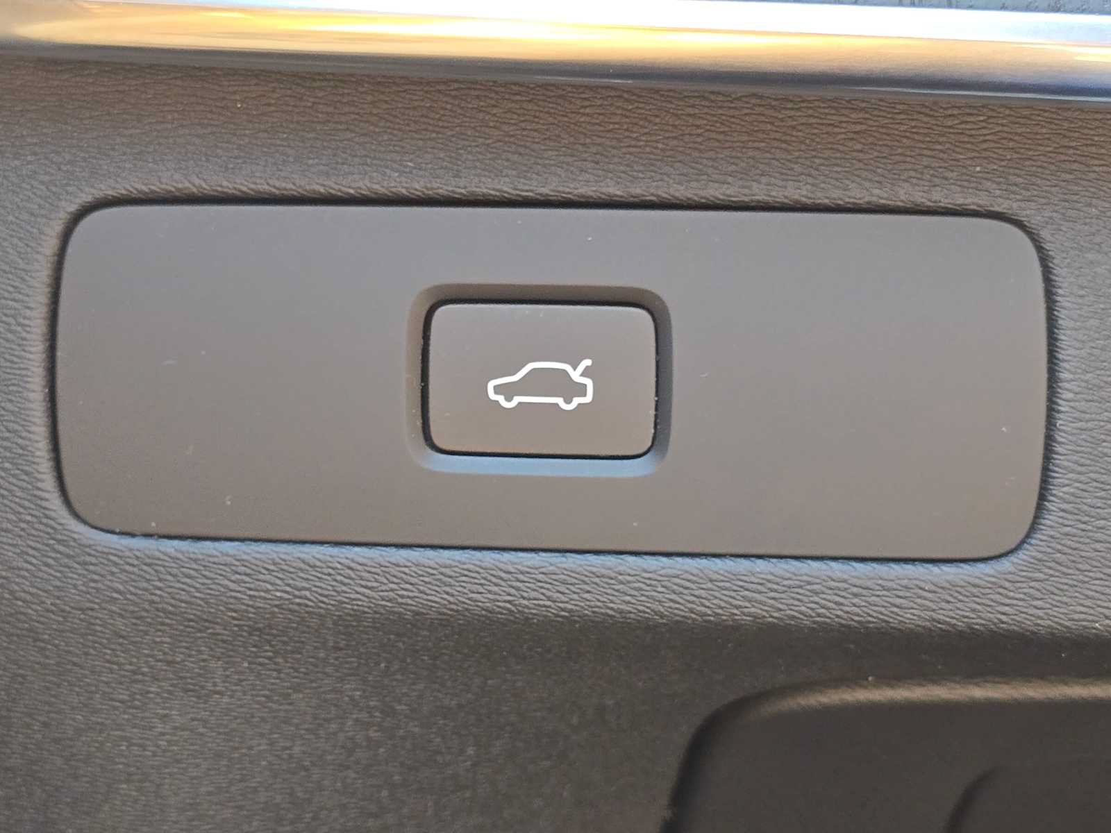 Certified 2023 Volvo XC90 B6 Ultimate AWD/4WD image 33