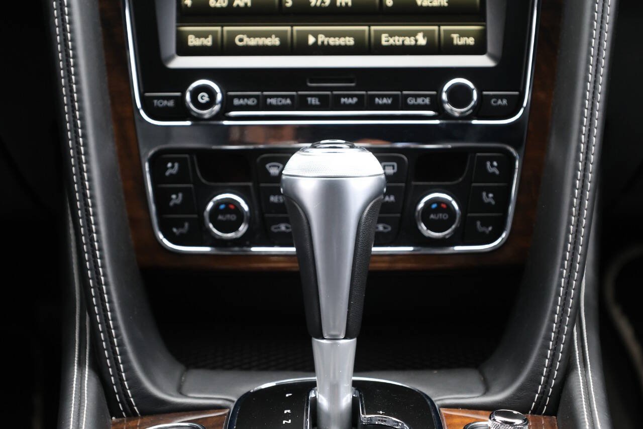 Used 2017 Bentley Flying Spur S V8 AWD/4WD image 22