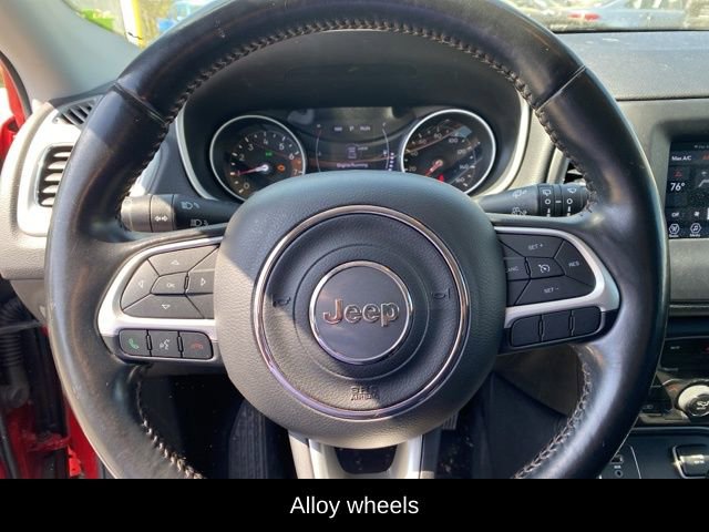 Used 2019 Jeep Compass Latitude FWD image 13