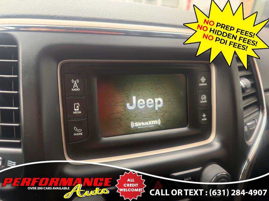 Used 2017 Jeep Grand Cherokee Laredo w/ Quick Order Package 23E AWD/4WD image 21