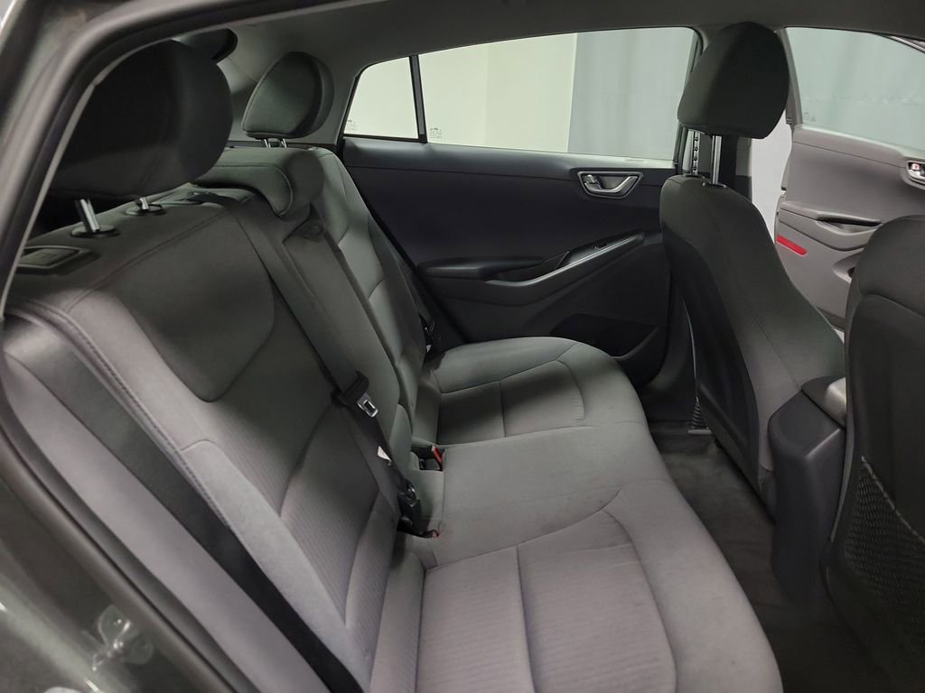 Used 2020 Hyundai Ioniq SEL image 21