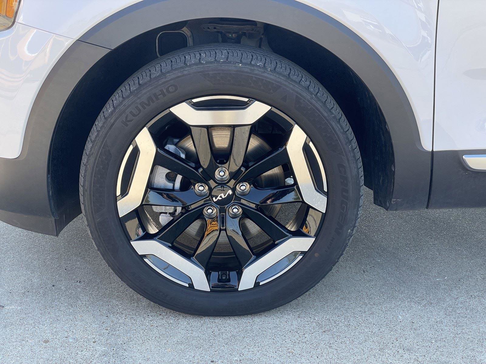 Used 2025 Kia Telluride S FWD image 49