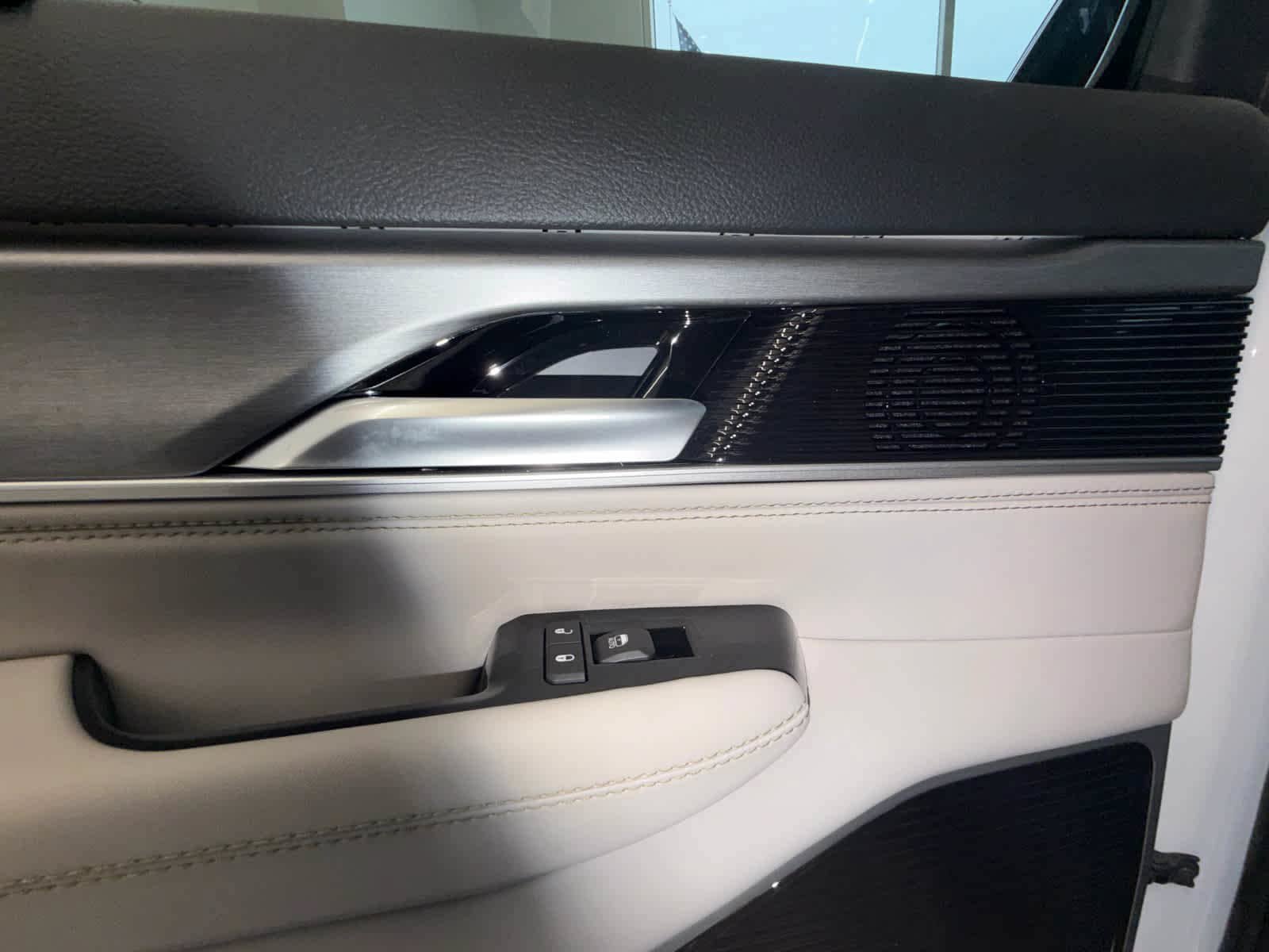 New 2026 Jeep Grand Wagoneer Limited AWD/4WD image 31