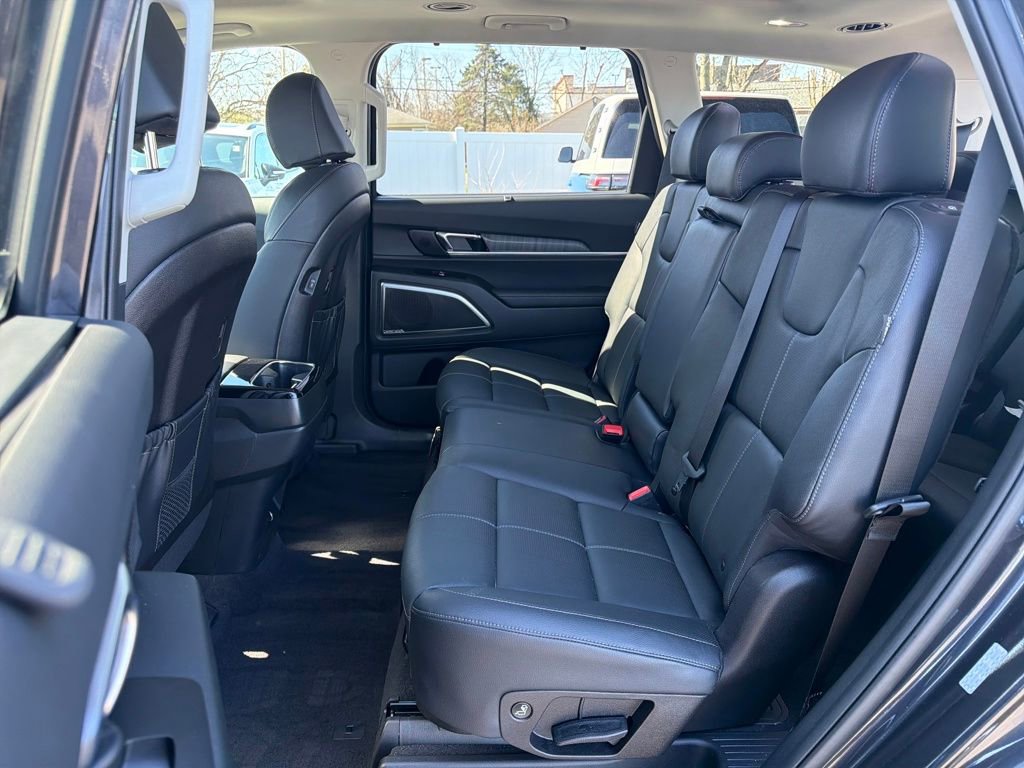Used 2025 Kia Telluride SX image 29