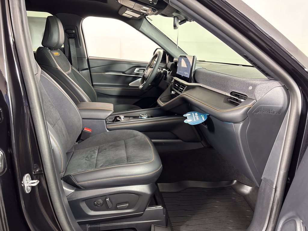 Used 2026 Ford Explorer Tremor w/ Tremor Ultimate Package AWD/4WD image 7