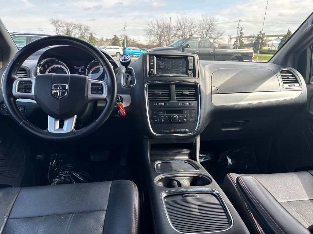 Used 2017 Dodge Grand Caravan GT image 13