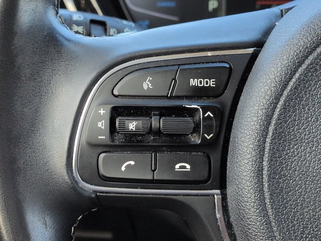 Used 2022 Kia Niro Touring Special Edition FWD image 25