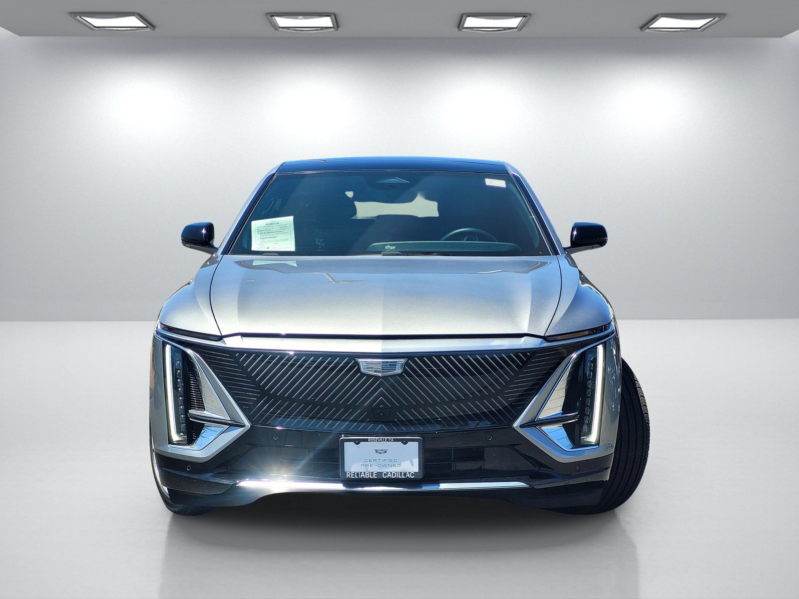 Certified 2025 Cadillac Lyriq Luxury w/ LPO, Floor Liner Package AWD/4WD image 2