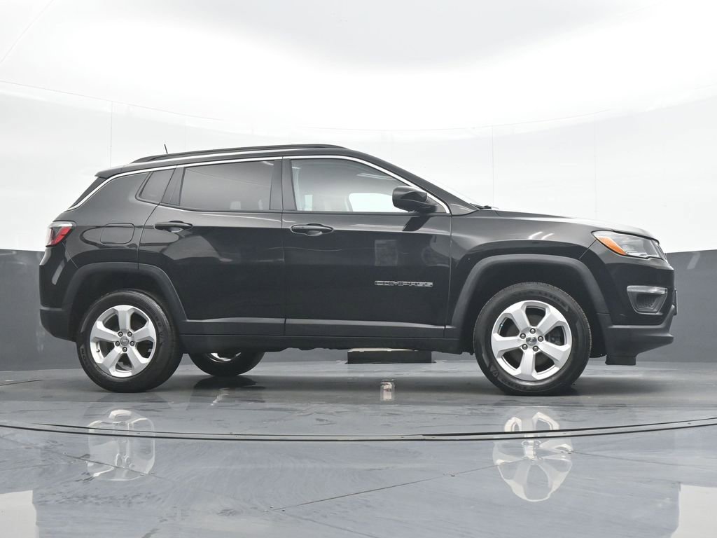 Used 2018 Jeep Compass Latitude w/ Popular Equipment Group image 31