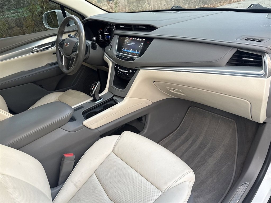 Certified 2019 Cadillac XT5 Luxury image 28