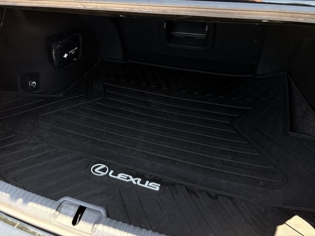 Used 2024 Lexus ES 300h F Sport w/ Accessory Package (Z1) FWD image 34