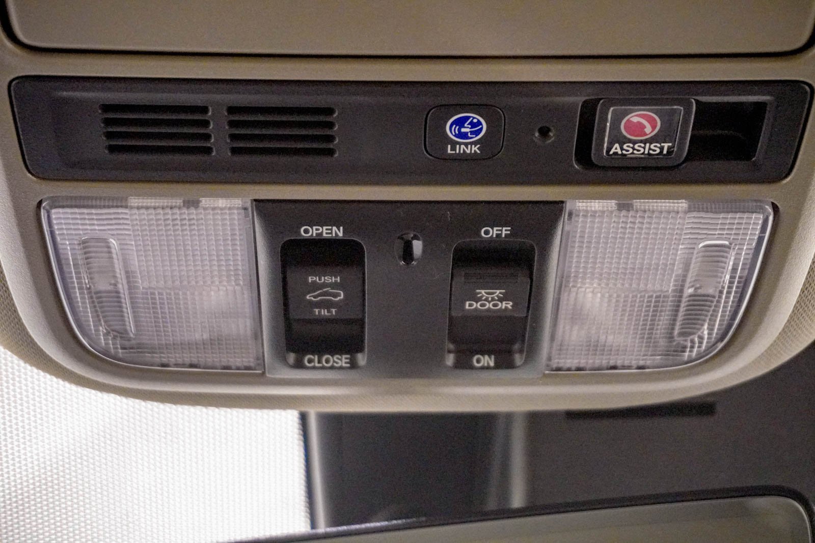 Used 2020 Honda Pilot Touring image 29